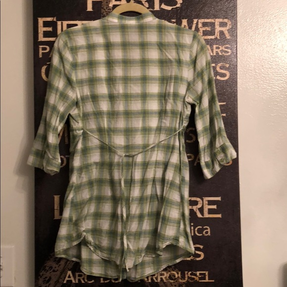 💐Green White Plaid Empire Button Down Shirt - Picture 5 of 5
